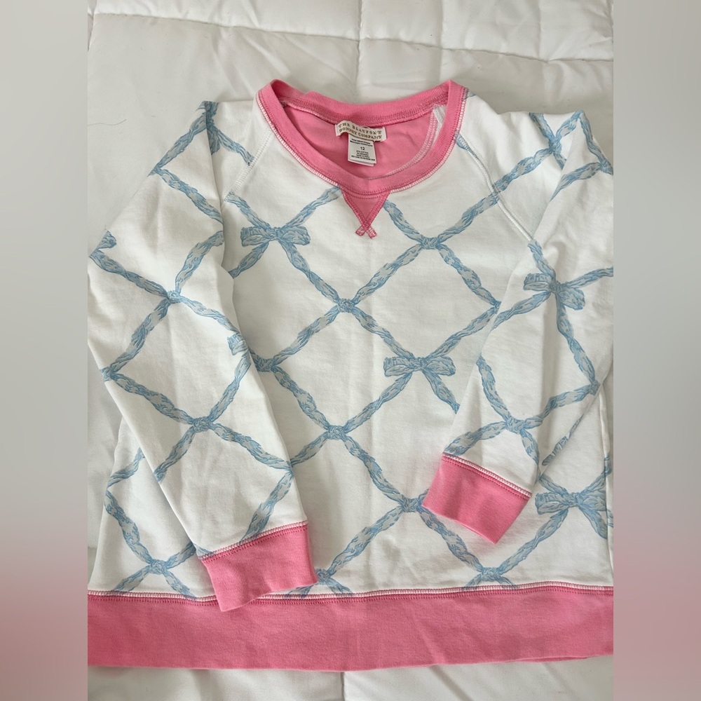 NWOT - TBBC Bow Sweatshirt